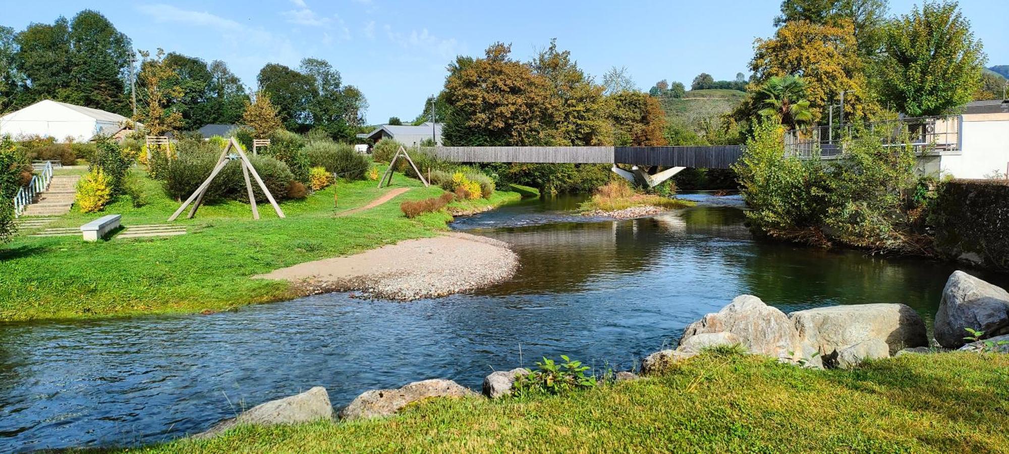 Meuble De Tourisme Au Coeur Du Village A Aramits , Haut Bearn Eksteriør bilde